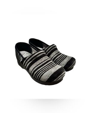 Dansko Vegan Professional Clog Grey Black Striped Comfort Shoe Size 38 US 7.5-8